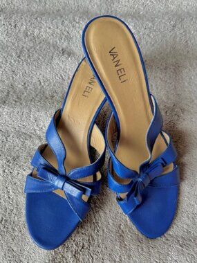 Vaneli Kitten heel Sandals